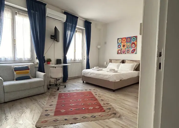 Federica's Ponte Vecchio 1bd - By Florencehospitality *