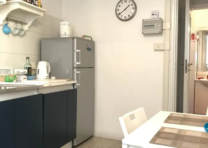 Federica's Ponte Vecchio 1bd - By Florencehospitality アパート フィレンツェ